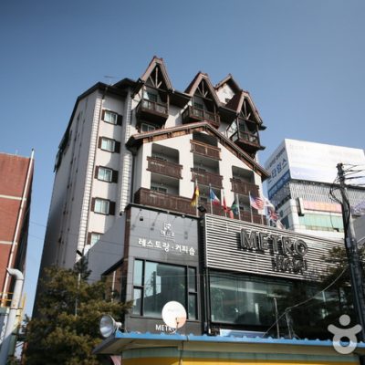 Cheonan Metro Tourist Hotel
