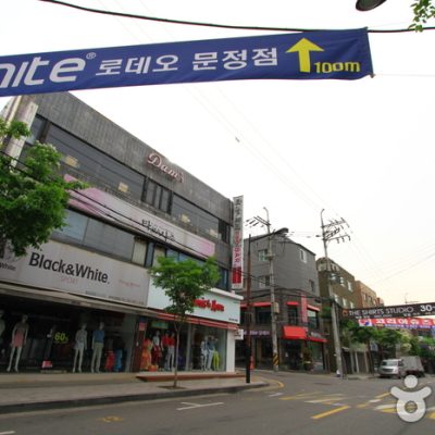 Munjeong-dong Rodeo Street