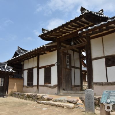 Yangjindang [Korea Quality] / 하회 양진당 [한국관광 품질인증]