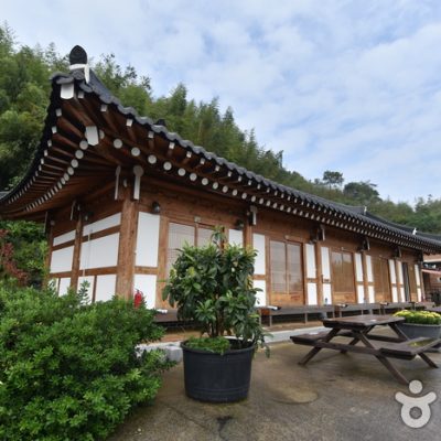 SUNCHEONMAN TRADITIONAL FOLK PENSION [Korea Quality] / 순천만민속한옥펜션 [한국관광 품질인증]